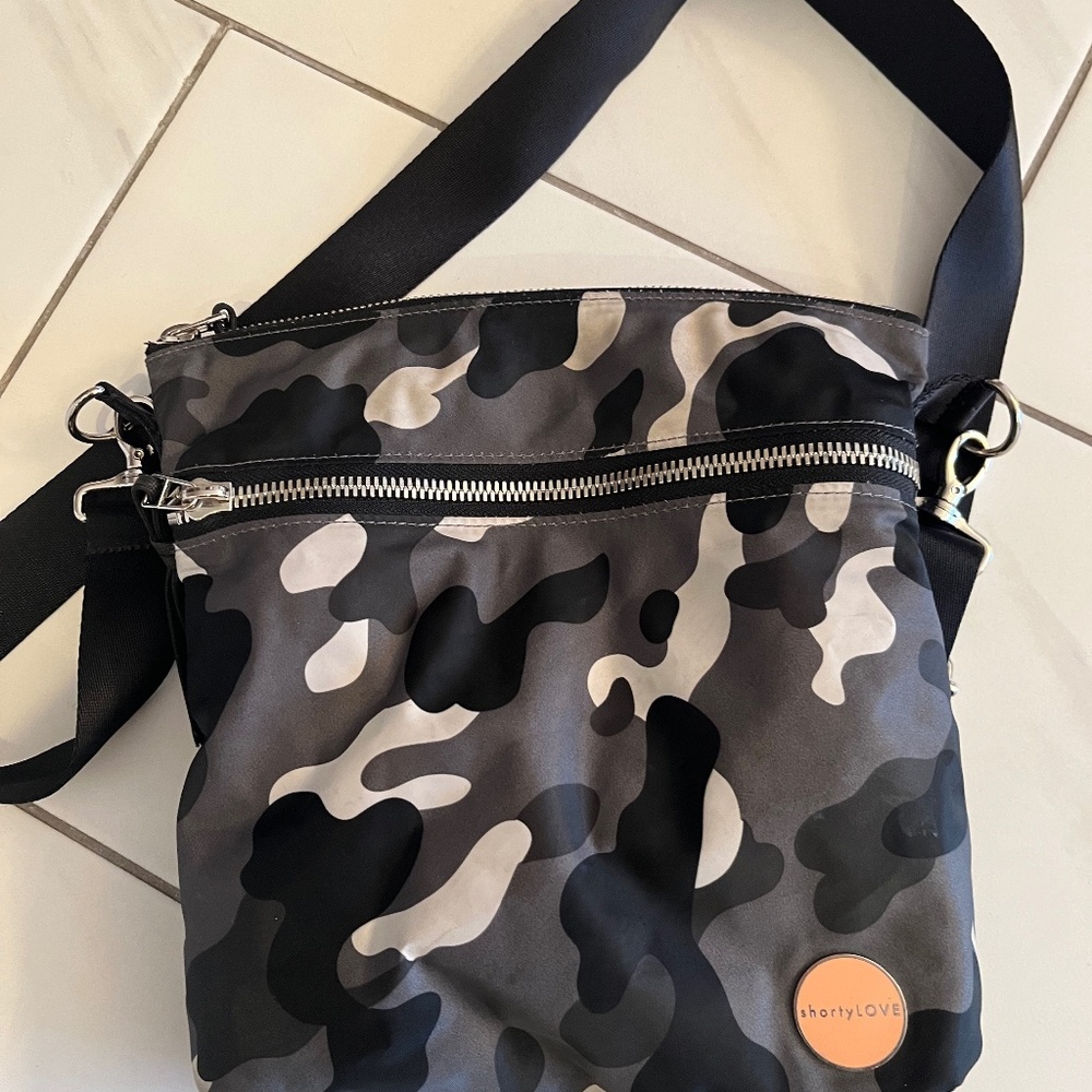 Shortylove Amuse bag black and white camo medium